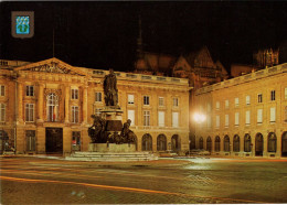 EN CHAMPAGNE - REIMS - Place Royal La Nuit - Reims