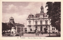 Tarbes * La Place De L'hôtel De Ville - Tarbes