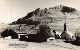 74 - LE GRAND BORNAND _S28974_ Au Chinallion - Le Fou Blanc Le Mont Lachat - En L'état Pli - CPSM 14x9 Cm - Le Grand Bornand