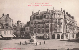 Tarbes * La Place De Verdun * Banque Société Générale , Banco Bank - Tarbes