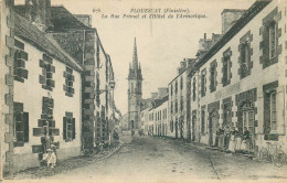 FINISTERE  PLOUESCAT   Rue Primel Et Hotel De L'armorique - Plouescat