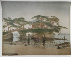 Japan * Photo Albuminée Colorisée Circa 1860/1890 * Codaido , Matsushima * Japon * 25x19.5cm - Andere & Zonder Classificatie