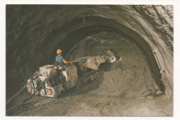 EURO TUNNEL - LES TRAVAUX DE LOWER SHAKESPEARE CLIFF , MAI 1988 - Trenes