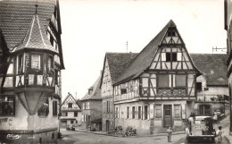 Oberbronn * Rue Du Village * Automobile Voiture Ancienne - Otros & Sin Clasificación