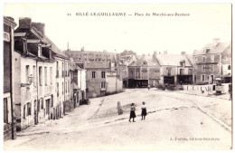 72 - B22364CPA - SILLE LE GUILLAUME - Place Du Marché Aux Bestiaux - Très Bon état - SARTHE - Sille Le Guillaume