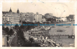R117489 Cannes. La Plage De La Croisette. 1937 - Monde