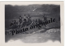 Photo Originale - Militaires Soldats Bidasses Armée Guerre - Année Lieu ? - Montagne - Krieg, Militär