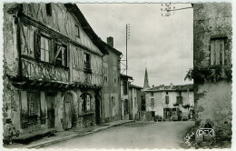 16 - B8809CPSM - CONFOLENS - Ville Haute Ancienne Maison - Très Bon état - CHARENTE - Confolens