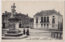 79 - B18109CPA - PARTHENAY - Theatre, Statue Donneuse De Pain - Très Bon état - DEUX-SEVRES - Parthenay