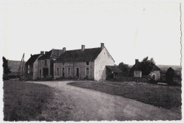 71 - B22279CPA - SAINT ST JEAN DE TREZY - La Place - Bascule Publique - Parfait état - SAONE-ET-LOIRE - Sonstige & Ohne Zuordnung