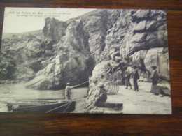 C.P.A.- La Pointe Du Raz (29) - Le Port De Bestrée - Refuge Barques Pêcheurs - 1920 - SUP (HW 86) - Other & Unclassified