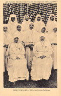 Madagascar - MAEVATANANA - Les Novices Indigènes En 1930 - Ed. Soeurs Missionnaires Du Saint-Esprit  - Madagascar