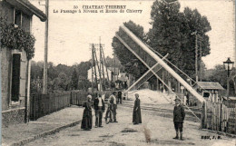 Château-Thierry Passage à Niveau Et Route De Chierry Aisne 02400 N°50 Dos Vert Cpa Non Ecrite Au Dos En B.Etat - Chateau Thierry