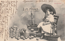 CPA  Les Fruits Les Pommes Fillette Mangeant Une Pomme Little Girl Kleine Meid Kleines Mädc Apple Fruchtapfel Fruitappel - Collections, Lots & Series
