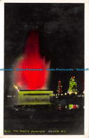 R117710 Tom Parker Fountain. Napier. N. Z. Illuminated. By Night - Monde