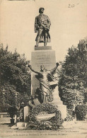 57 - Metz - Monument Du Poilu Inauguré Le 5 Juin 1922 Sur L'emplacement De La Statue De Guillaume 1er - Animée - CPA - V - Metz