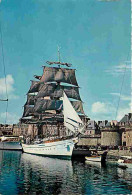 Bateaux - Voiliers - Bretagne - Saint Malo - Grand Voilier Dans Le Bassin Devant Les Remparts - Flamme Postale De Saint  - Sailing Vessels