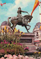 45 - Orléans - Place Du Martroi - Statue équestre De Jeanne D'Arc - Fleurs - CPM - Voir Scans Recto-Verso - Orleans