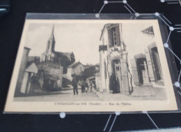Carte   Postale    L AIGUILLON SUR VIE Rue De L église - Sonstige & Ohne Zuordnung