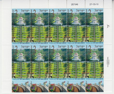 ISRAEL 2001 BAHAI GARDENS HAIFA SHEETLET - Blokken & Velletjes