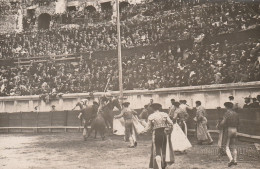 30/ Nîmes 3 Cartes Photos De La Corrida Du 26 Septembre 1920 (taureau) Feuillade Nimes - Nîmes