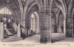 Postcard - La Conciergerie - Ancienne Salle Des Gardes (XIII's) - Card No. 4040 - VG - Non Classés