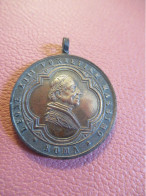 Médaille Religieuse Papale/ ROME/ LEONE XIII Pontefice Massimo/ Bronze Cuivré/Fin  XIXème         MDR76 - Religión & Esoterismo