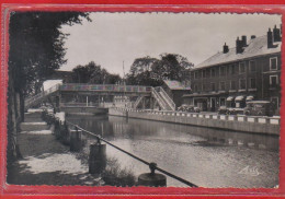 Carte Postale 71. Montceau-les-Mines  Hôtel Du Commerce La Passerelle  Et Le Pont Levant   Très Beau Plan - Montceau Les Mines