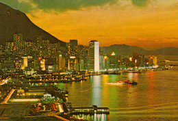 CPM - HONG KONG - Beautiful Dusk Scene Of Victoria -1977** TBE - *2 Scans - Chine (Hong Kong)