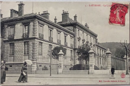 CPA Non Circulée , Saint Étienne (Loire) - Le Lycée  (141) - Saint Etienne