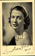CPA Schauspielerin Anneliese Uhlig, Portrait Mit Haarreif, Autogramm - Actores