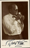 CPA Schauspieler Theodor Loos, Portrait, Zigarette Anzündend, Ross Verlag 3118/1 - Acteurs