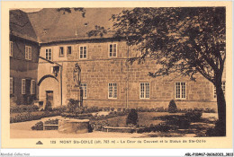 ABLP10-67-0851 - MONT-SAINTE-ODILE - La Cour Du Couvent Et La Statue MONT-SAINTE-ODILE - Sainte Odile