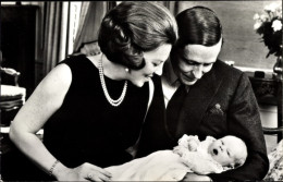 CPA Princesse Beatrix Mit Gemahl Claus Von Amsberg, Prince Willem Alexander, 1967 - Royal Families