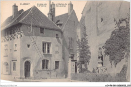 ACNP6-58-0481 - CLAMECY - Maison Du XV E Siècle Et Statue De Bat-le-duc - Clamecy