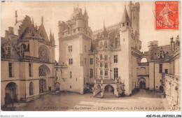 ADEP9-60-0791 - PIERREFONDS - Le Château - L'escalier D'honneur - Le Donjon Et La Chapelle - Pierrefonds