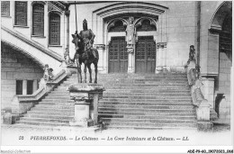 ADEP9-60-0777 - PIERREFONDS - Le Château - La Cour Intérieur Et Le Château - Pierrefonds