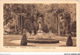 AIHP7-67-0779 - STRASBOURG - Orangerie La Gaenseliesel - L'alsacienne à L'oie - Strasbourg