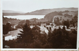 Lac Et Village D'Aydat - Environs De Clermont Ferrand - Sonstige & Ohne Zuordnung