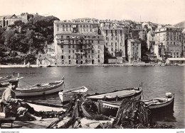 20 . N°kri10355 .bastia . Le Vieux Port . N°17.   Edition M-c Miramont  . Cpsm 10X15 Cm . - Bastia