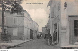 17 - MATHA - SAN34264 - La Rue D'Aulnay - Matha