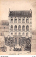 17 - ROYAN - SAN47222 - Hôtel Du Centre - Façade Donnant Sur La Mer - Royan