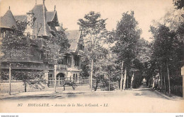 14 -  HOULGATE - SAN41940 - Avenue De La Mer, Le Castel - Houlgate