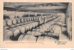 16 - JARNAC - COGNAC - SAN32946 - Vue Du Deuxième Chai De Réserve (Vieilles Fines Champagnes) - Cognac