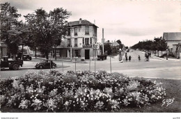 14 . N°105726 .caen .cafe Tabac .pompe A Essence .rond Point De La Demi Lune . - Caen