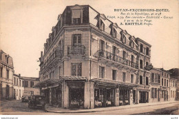 17 ROYAN - SAN27735 - Excursions Hôtel - Rue De La République - Royan