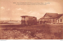 17 - SABLANCEAUX - SAN52457 - La Gare - Commune De Saint Marie - Ile De Ré - Un Appontement Permet D'assurer Le Passage. - Otros & Sin Clasificación