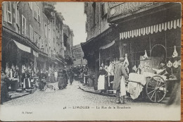 CPA LIMOGES (87) - 46 - La Rue De La Boucherie.   R. Harari   Belle Animation - Limoges