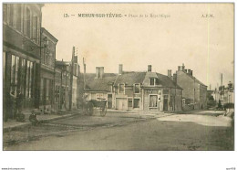 18.MEHUN SUR YEVRE.n°6599.PLACE DE LA REPUBLIQUE - Mehun-sur-Yèvre