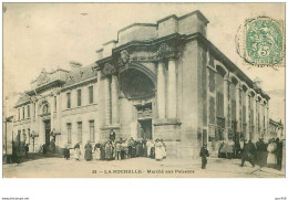 17.LA ROCHELLE.n°27561.MARCHE AUX POISSONS.BOUT DE SCOTCH AU DOS - La Rochelle